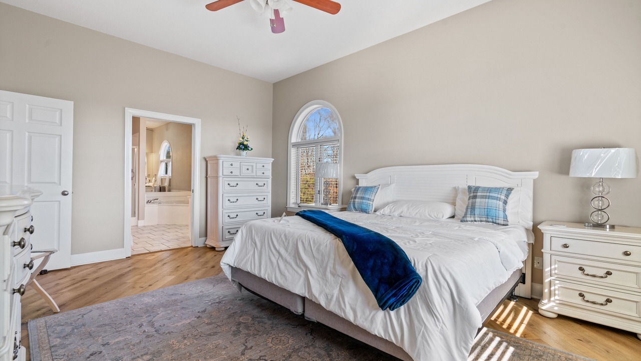 Photo of Bedroom in Hot Springs Village