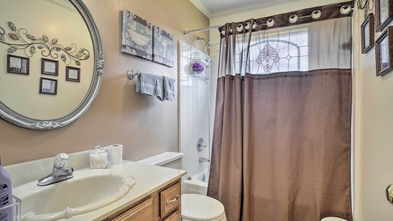 Photo of Bathroom in Cordova