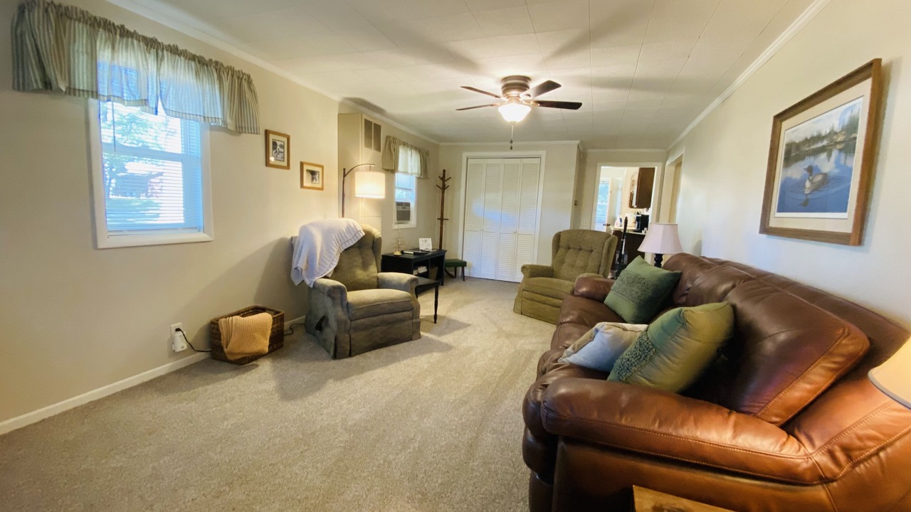 Photo of Livingroom in Wautoma
