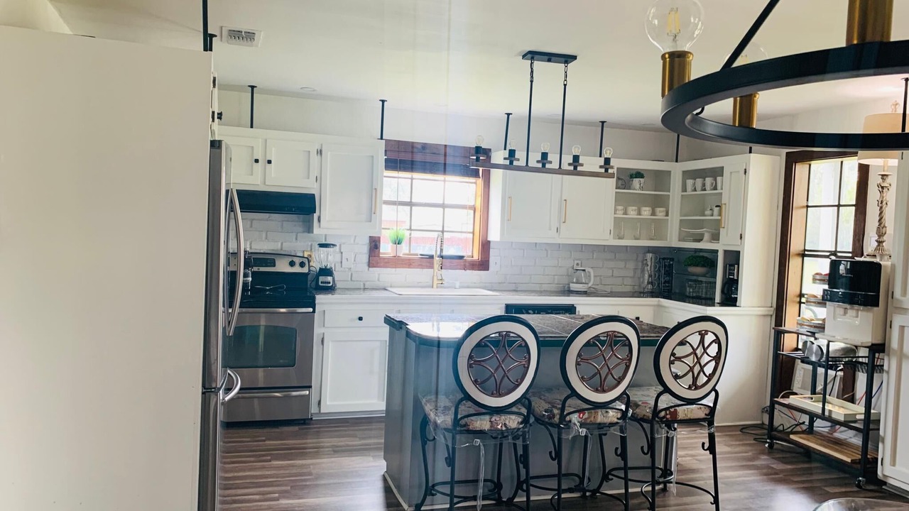 Photo of Kitchen in Gonzales