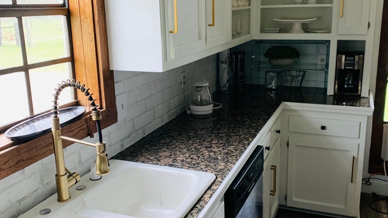 Photo of Kitchen in Gonzales