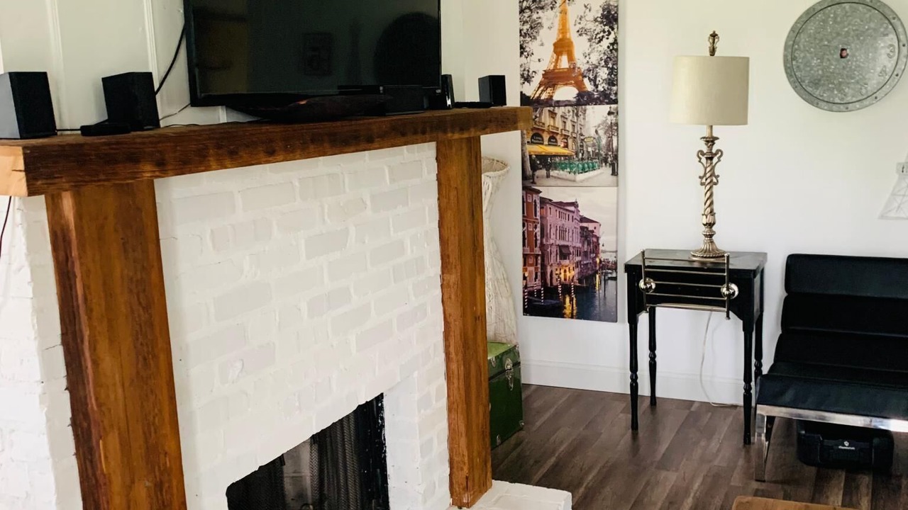 Photo of Livingroom in Gonzales