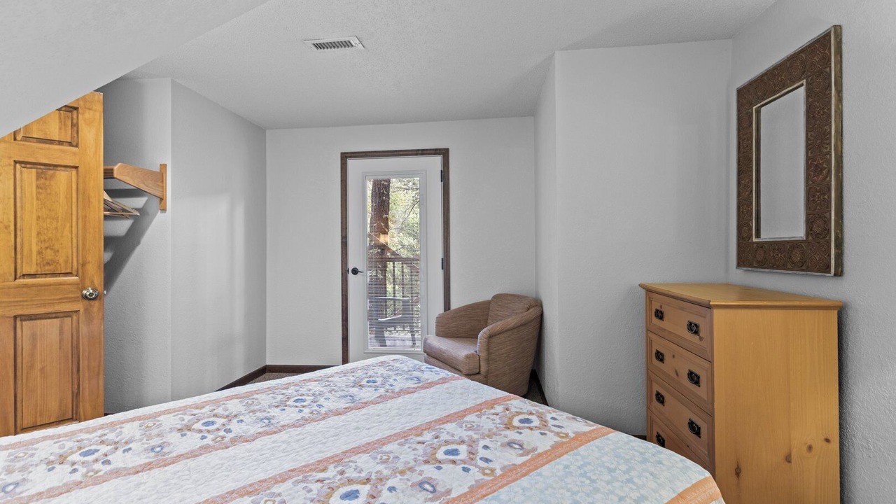 Photo of Bedroom in Osage Beach