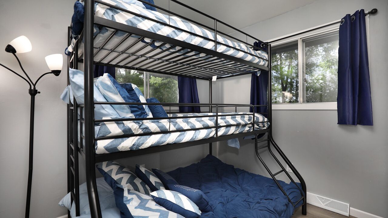 Photo of Bedroom in King