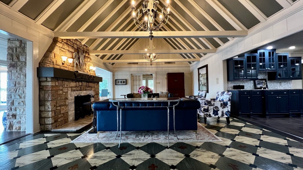Photo of Bedroom in Lake Hamilton