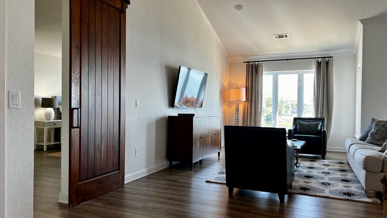Photo of Bedroom in Lake Hamilton