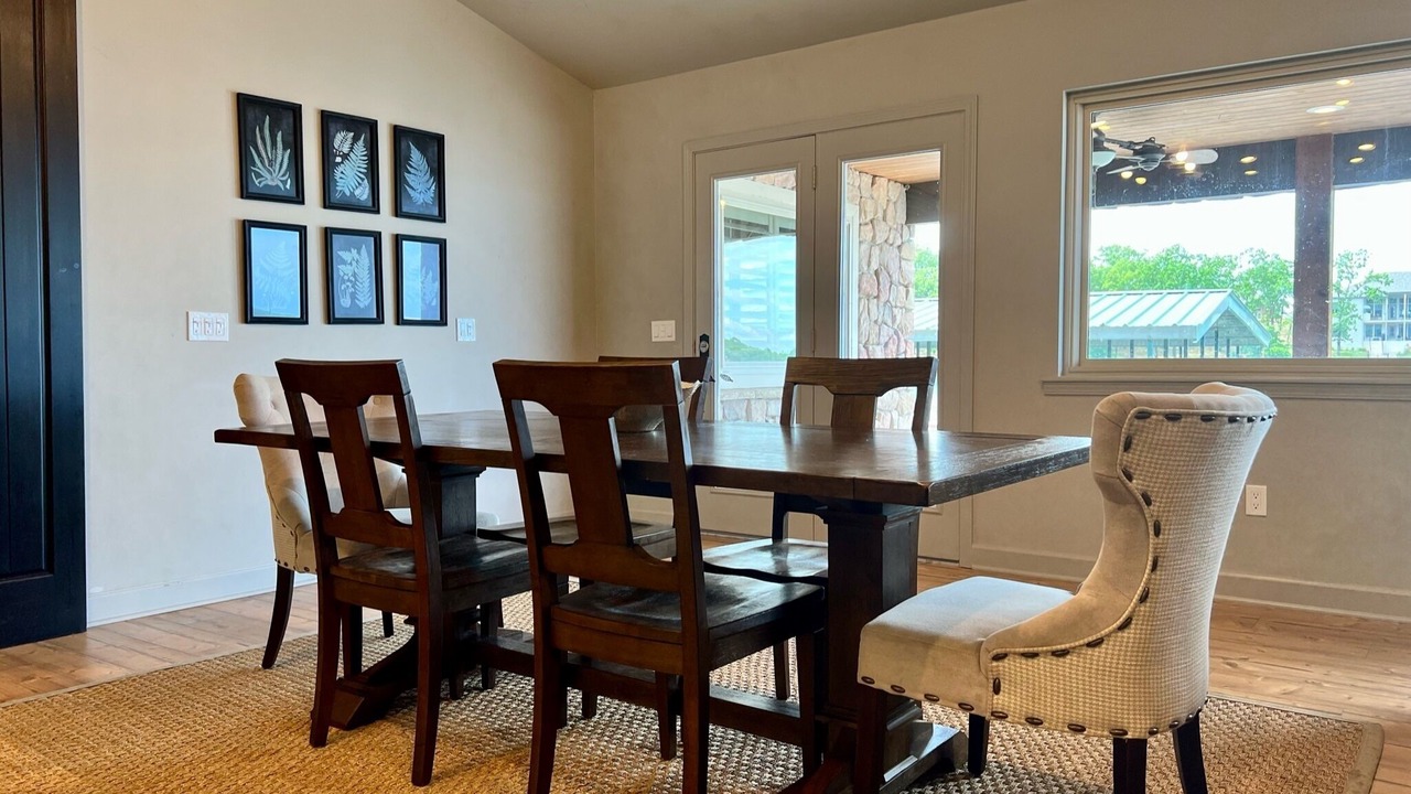 Photo of Bedroom in Lake Hamilton