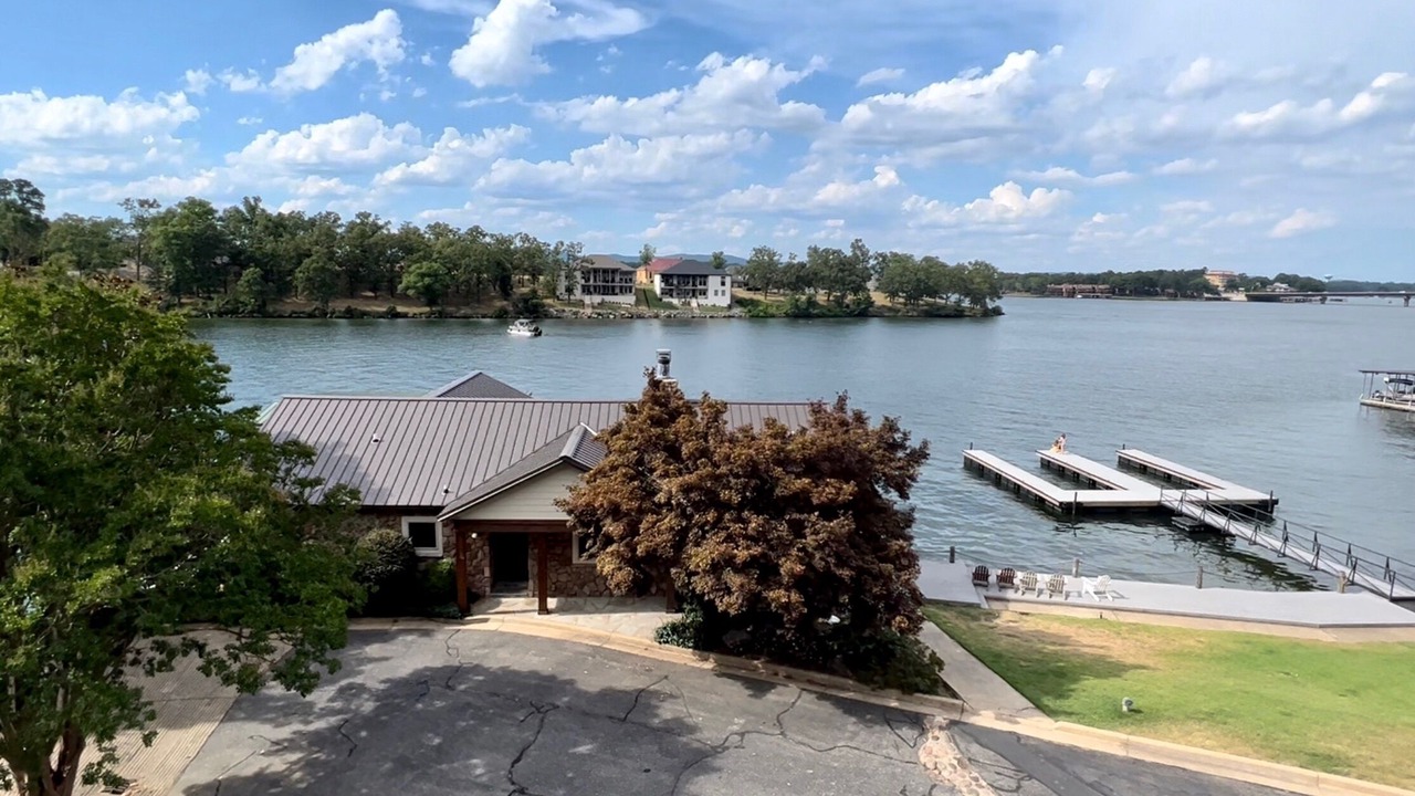 Photo of Others in Lake Hamilton