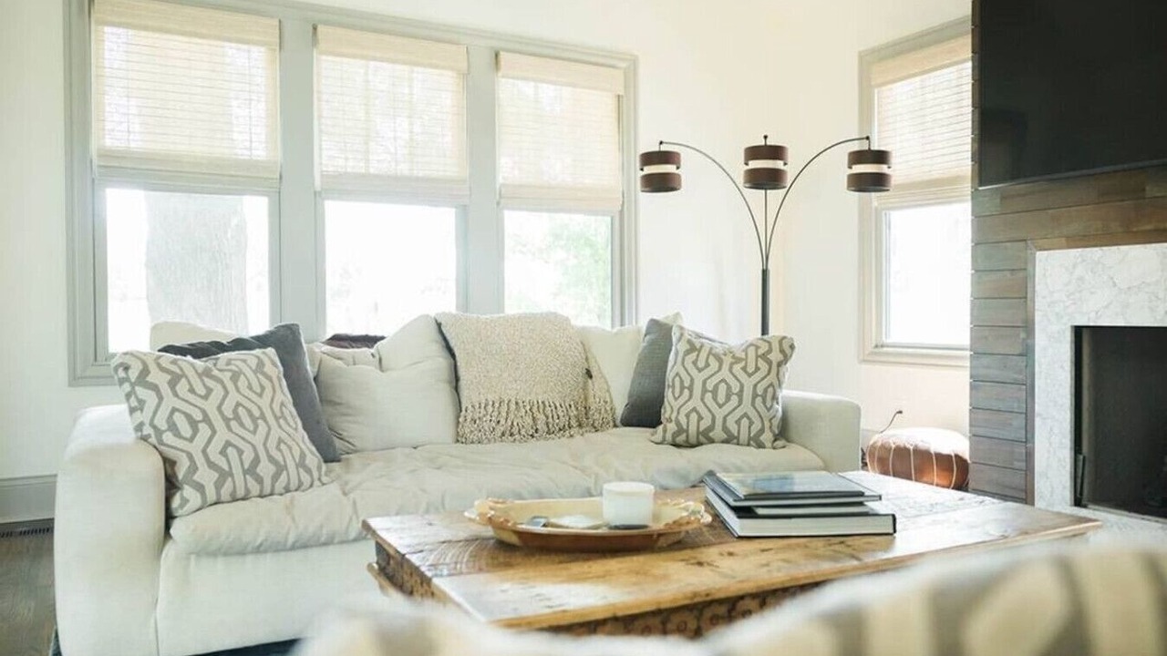 Photo of Livingroom in 12 South