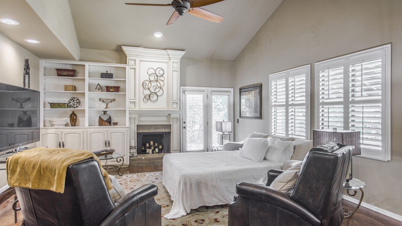 Photo of Livingroom in Central Oklahoma City