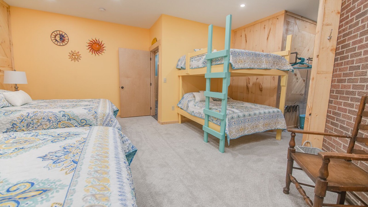Photo of Bedroom in Clear Lake