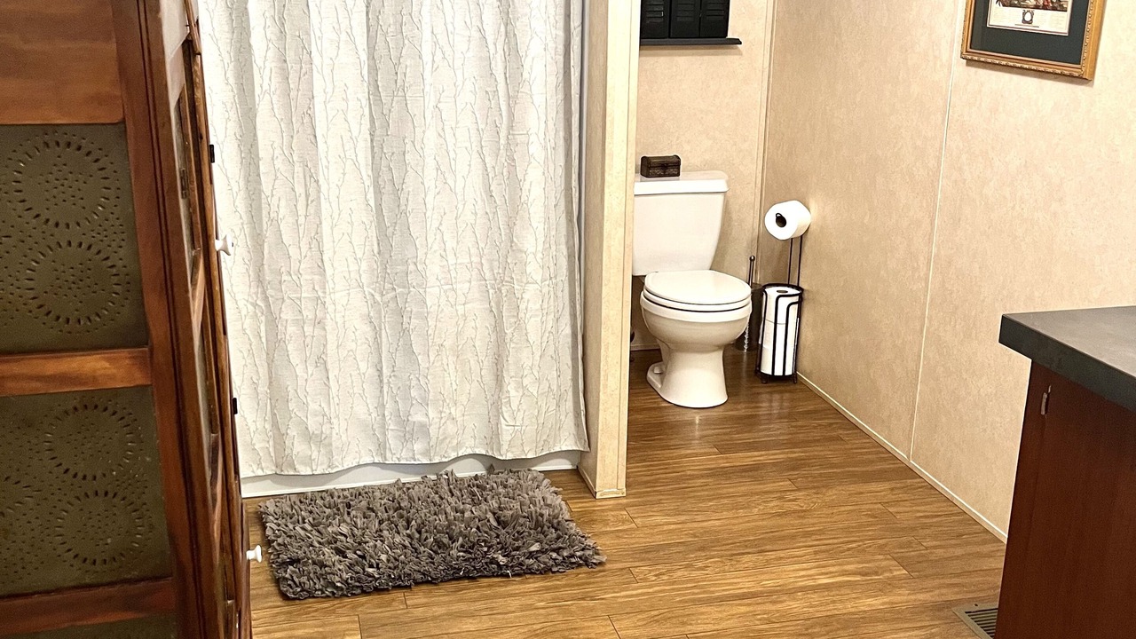 Photo of Bathroom in Allons