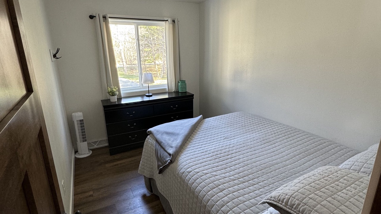 Photo of Bedroom in Holcombe