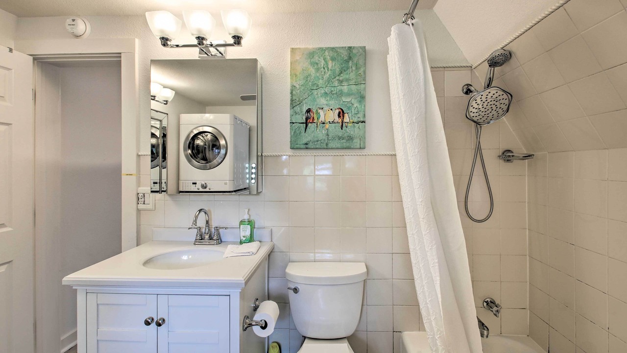 Photo of Bathroom in Lake Hamilton