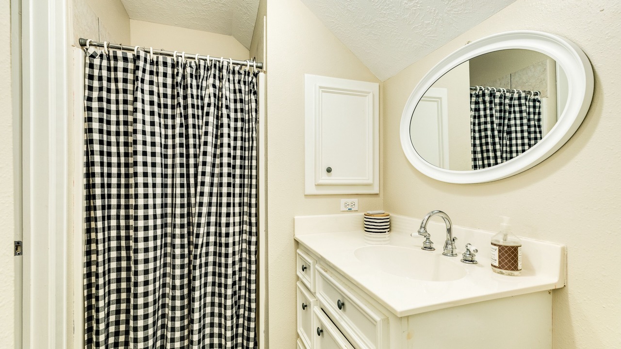 Photo of Bathroom in Terramar Beach