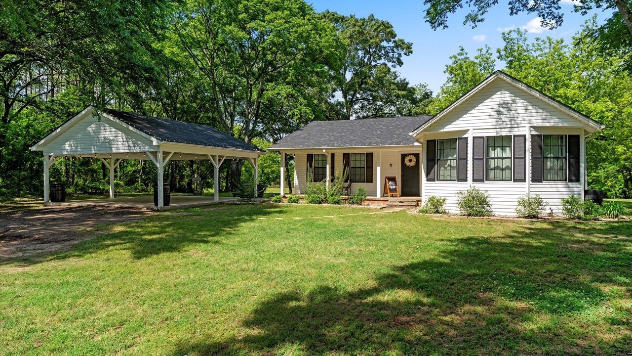 Photo of Outdoor in Mount Pleasant