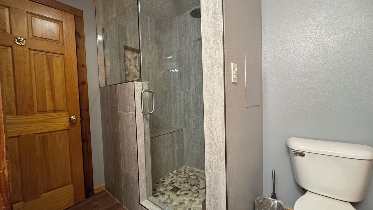 Photo of Bathroom in Eureka Springs Historic District