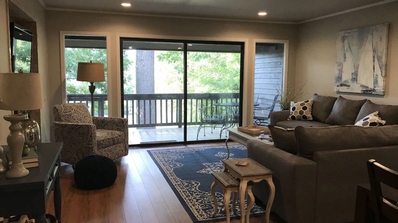 Photo of Livingroom in Lake Hamilton