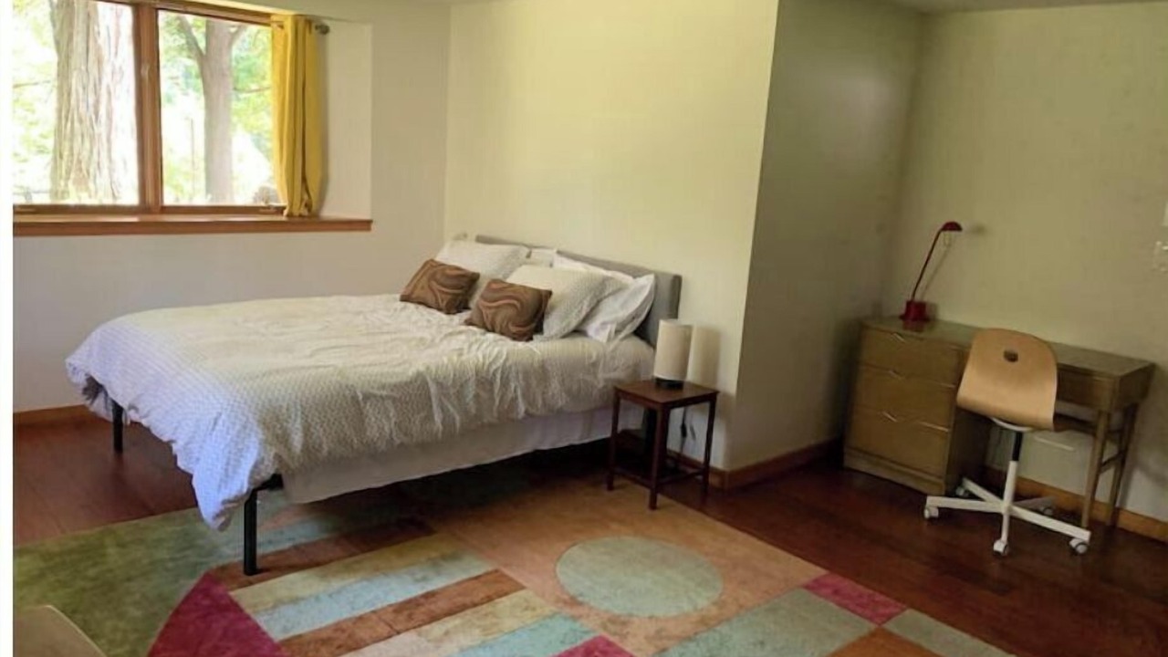 Photo of Bedroom in Edmund