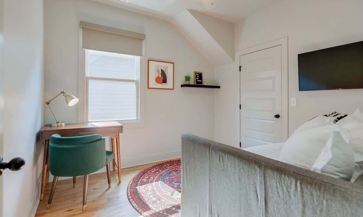 Photo of Bedroom in Greenwood