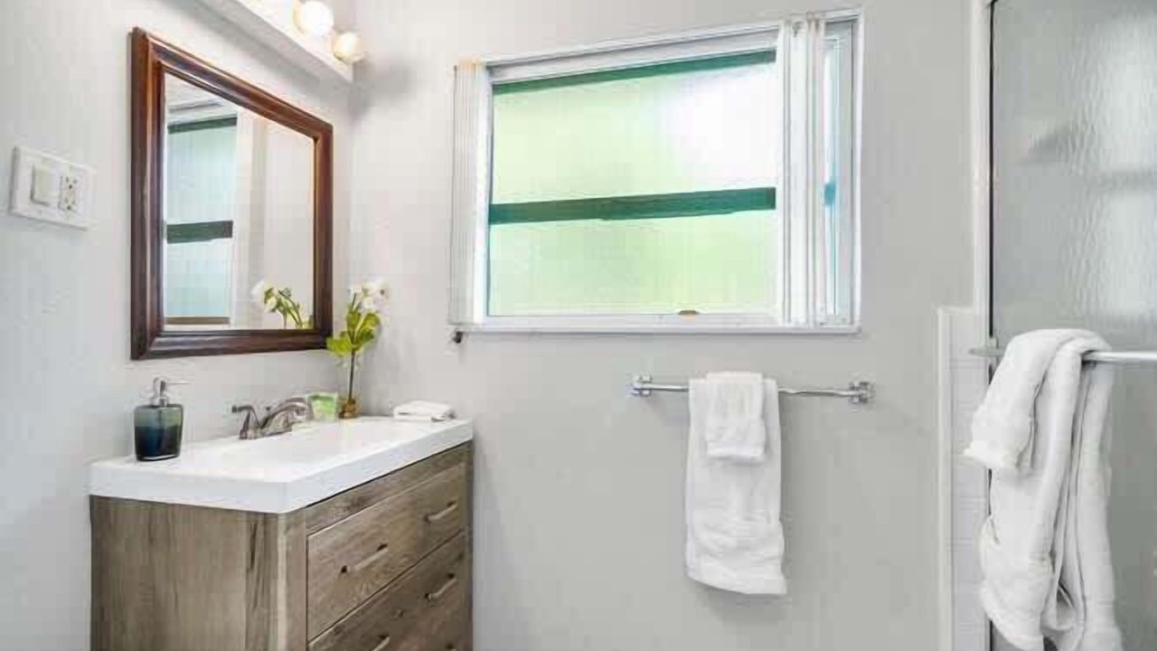 Photo of Bathroom in Harbor Beach