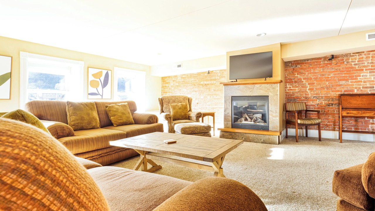 Photo of Livingroom in Dubuque