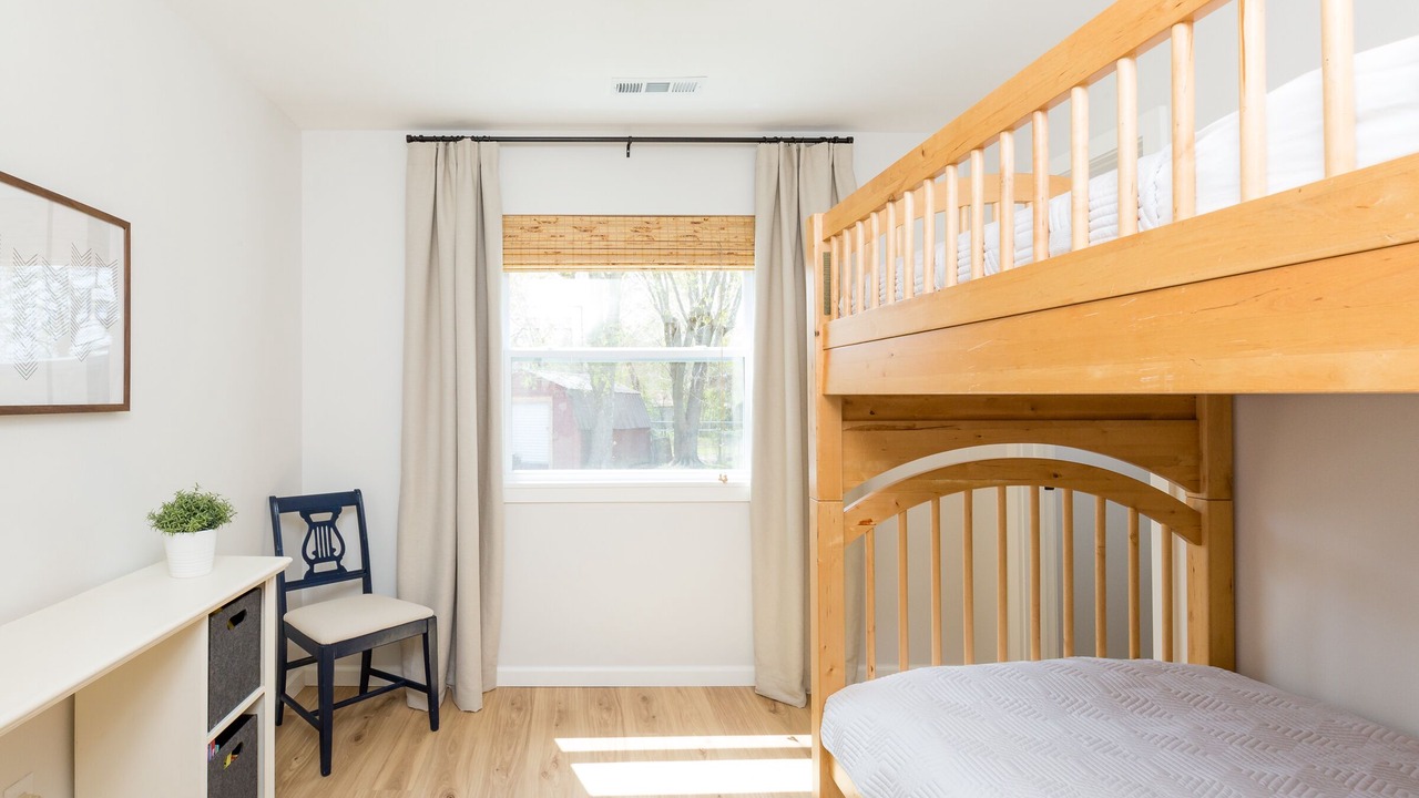 Photo of Bedroom in Springdale