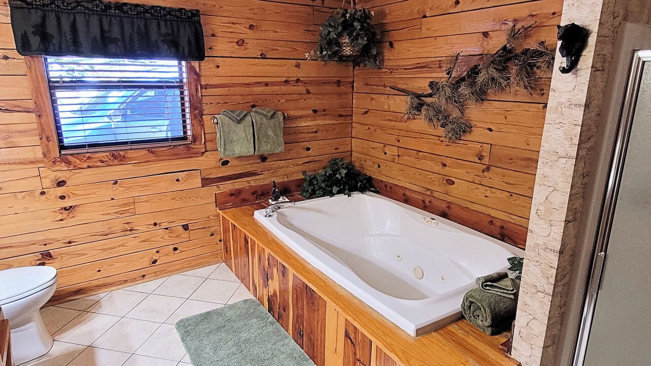 Photo of Bathroom in Sylvan Shores