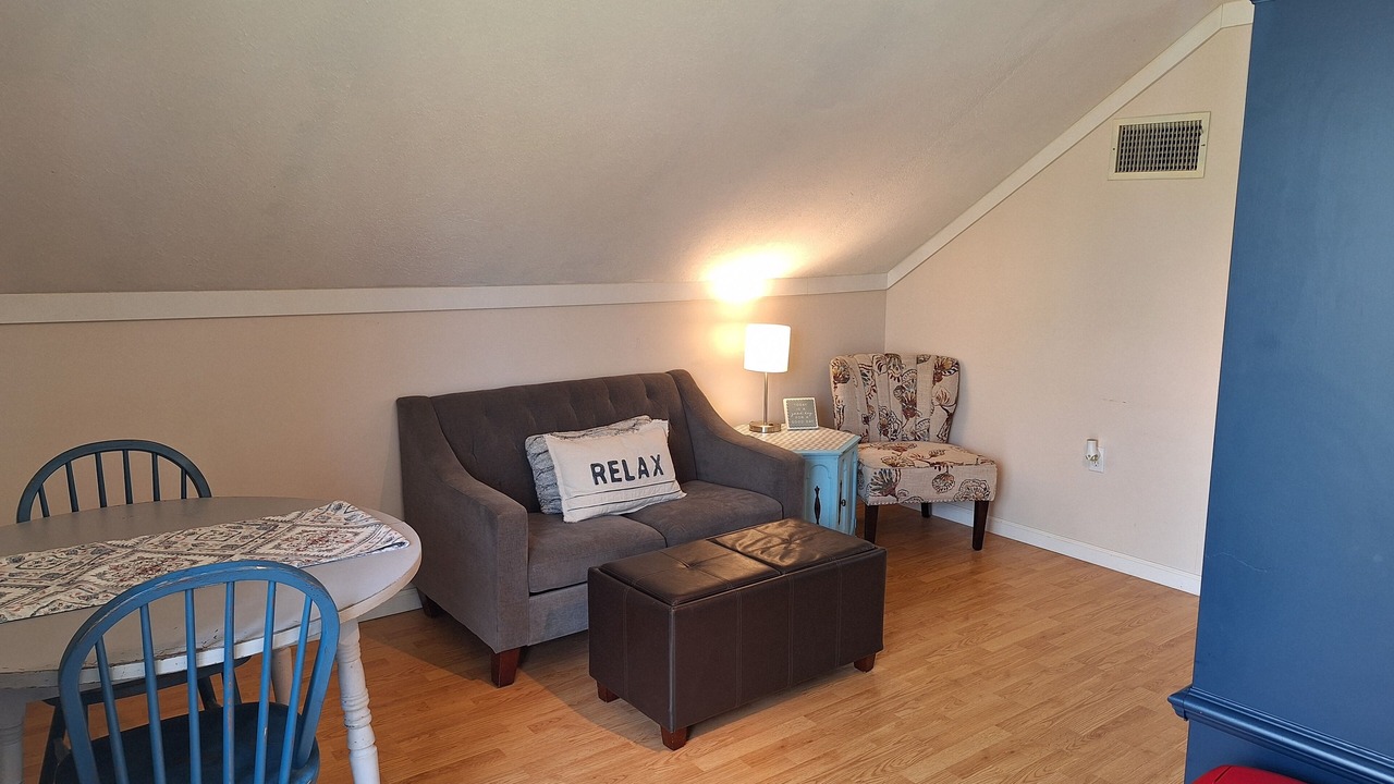Photo of Livingroom in Dickson