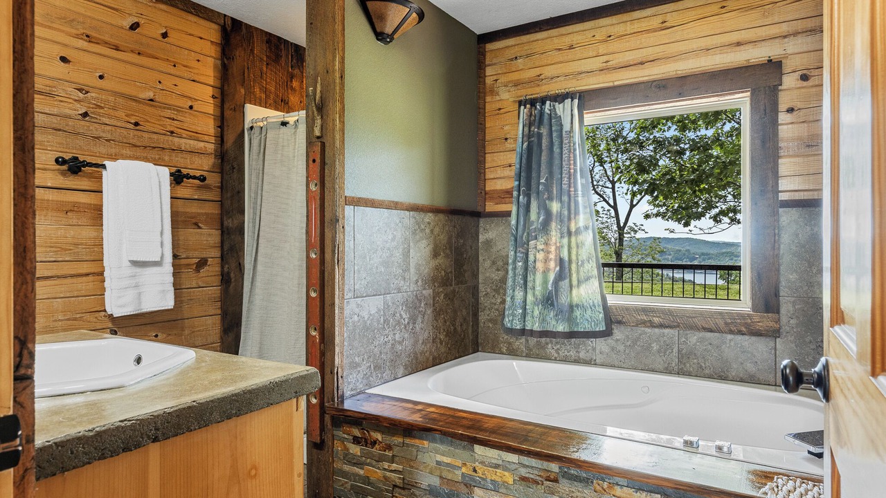 Photo of Bathroom in Sylvan Shores