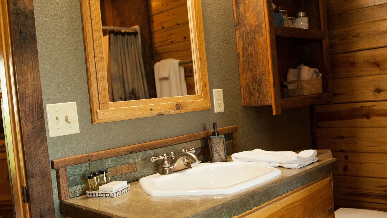 Photo of Bathroom in Sylvan Shores