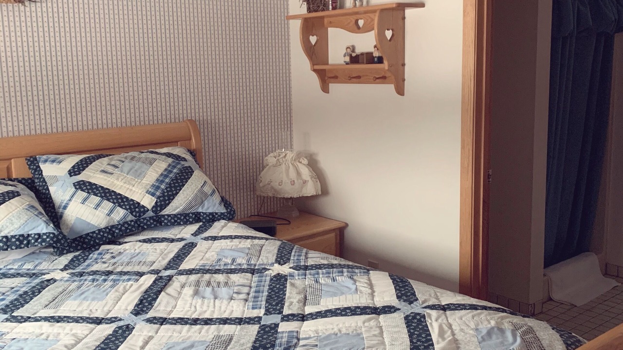 Photo of Bedroom in Monroe County