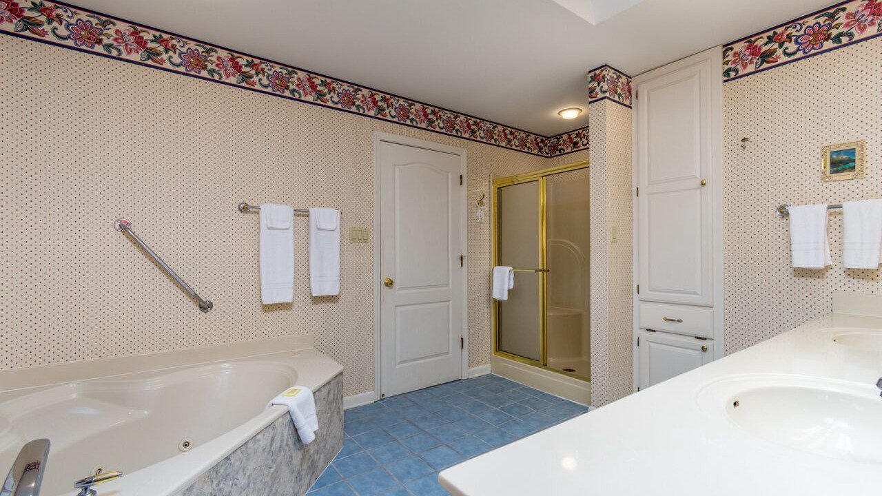 Photo of Bathroom in Hot Springs Village