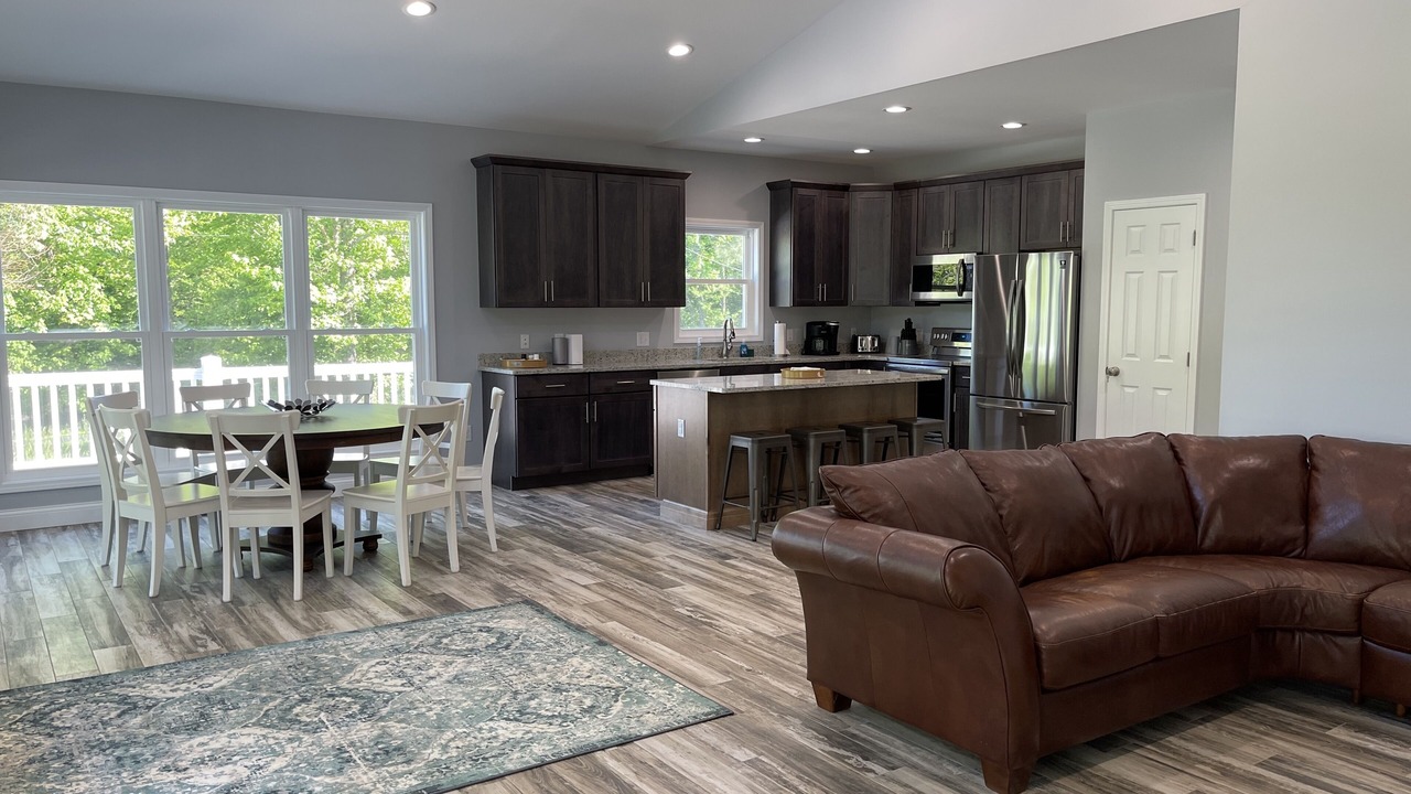 Photo of Bedroom in Grand Rivers
