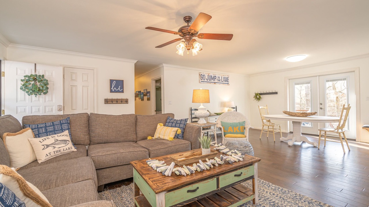 Photo of Livingroom in Hot Springs Village