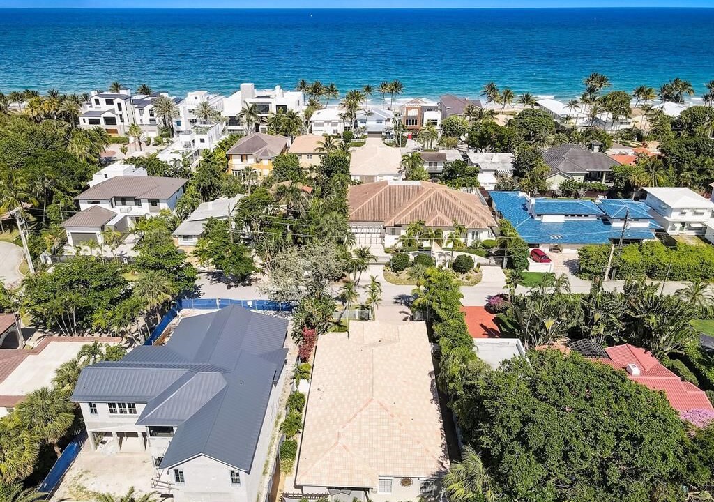 Photo of Outdoor in Lauderdale Beach