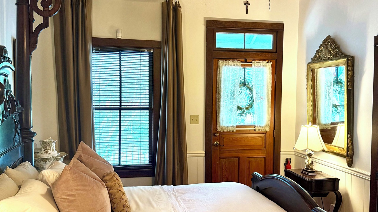 Photo of Bedroom in Natchez