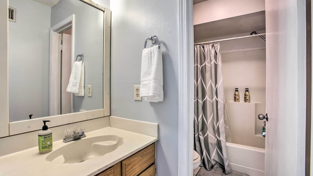 Photo of Bathroom in Highlands - Perkins