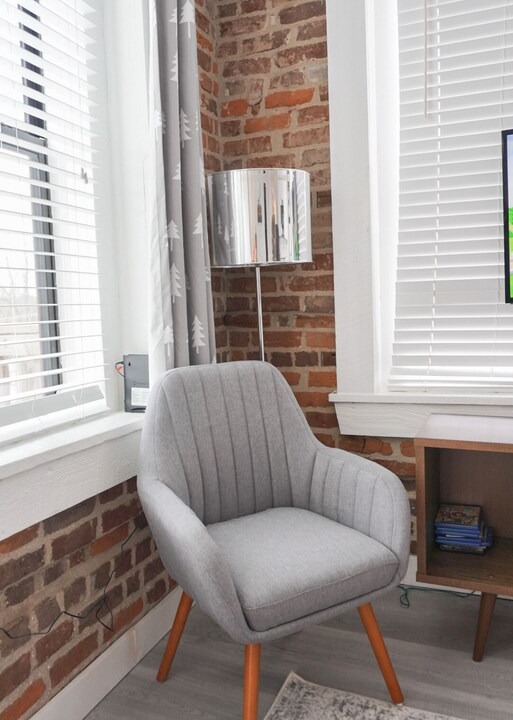 Photo of Livingroom in Van Buren
