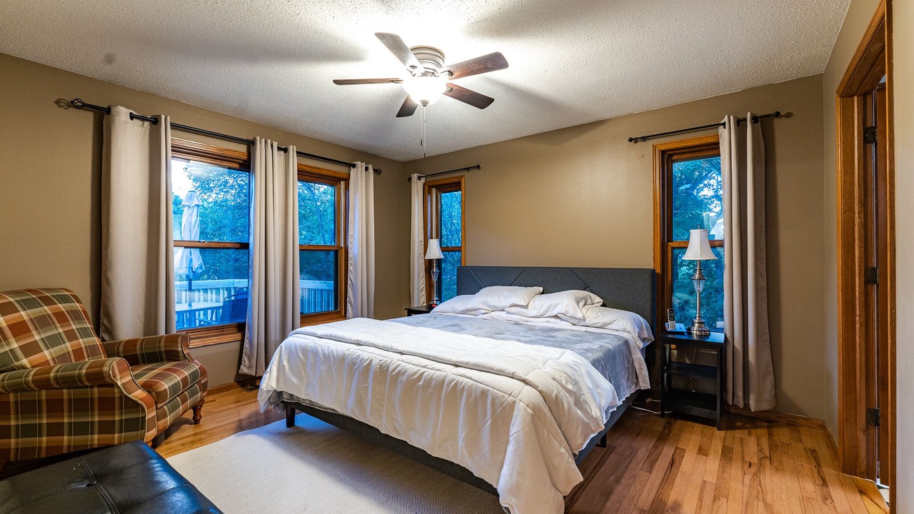 Photo of Bedroom in Mather