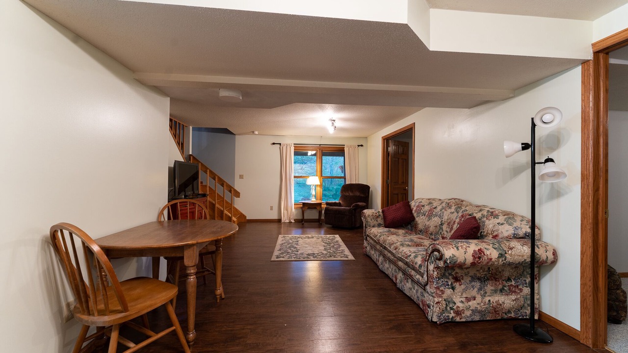 Photo of Livingroom in Mather