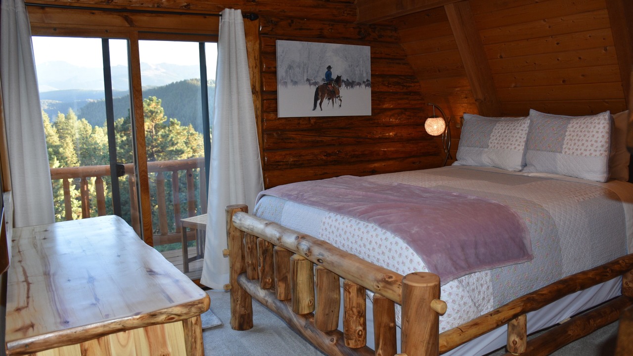 Photo of Bedroom in Woodland Park