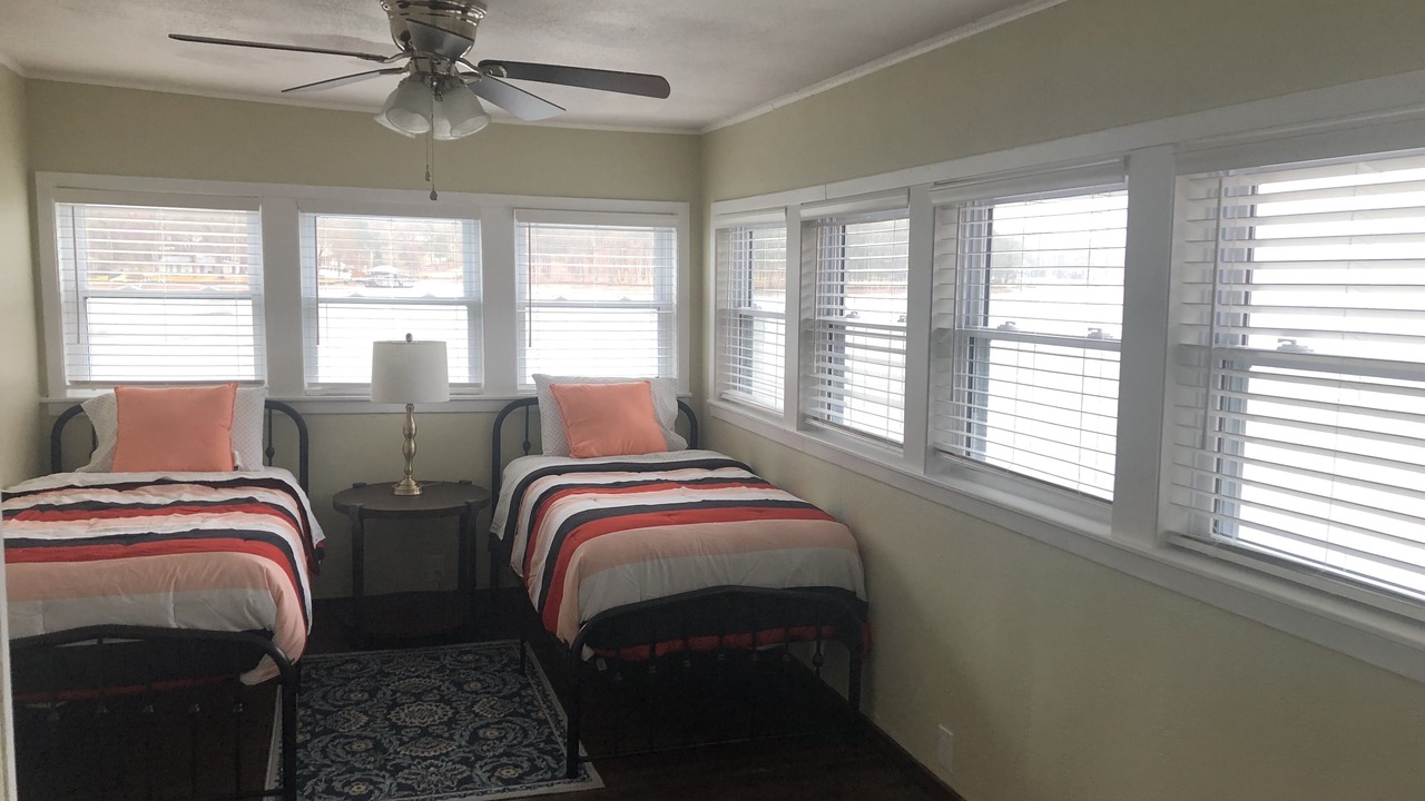 Photo of Bedroom in Piney