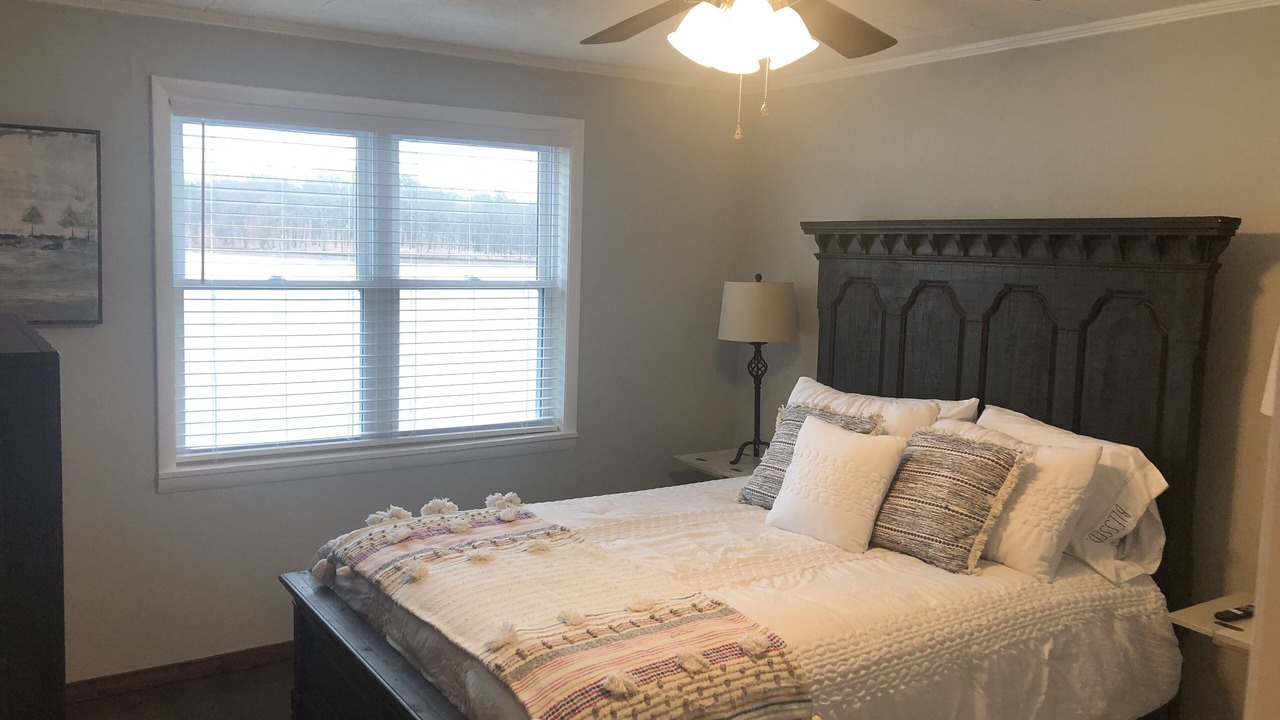Photo of Bedroom in Piney