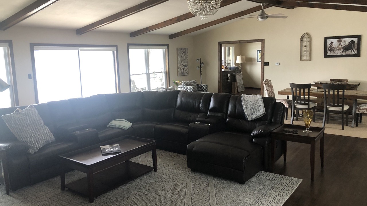 Photo of Livingroom in Piney