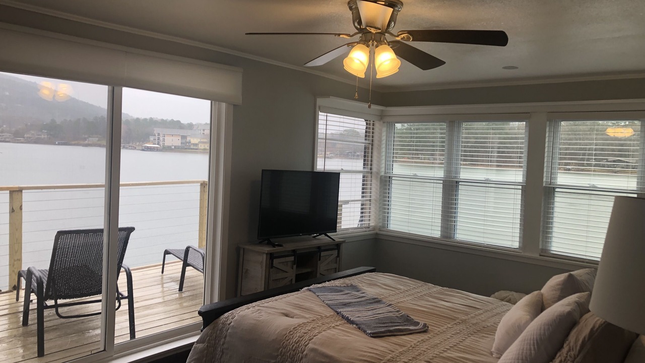 Photo of Bedroom in Piney