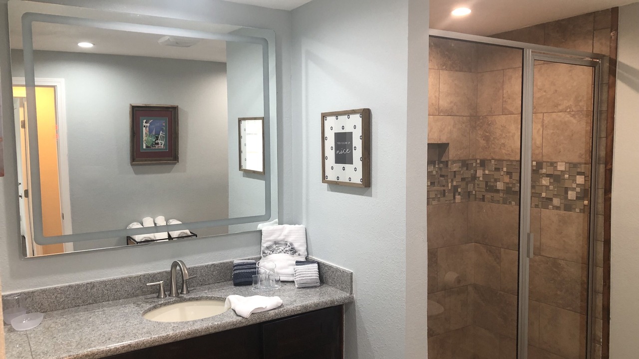 Photo of Bathroom in Piney