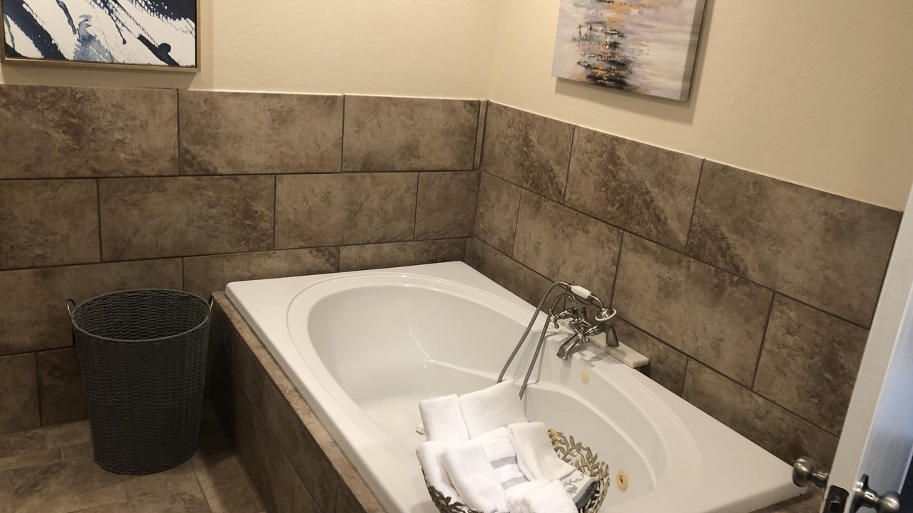 Photo of Bathroom in Piney