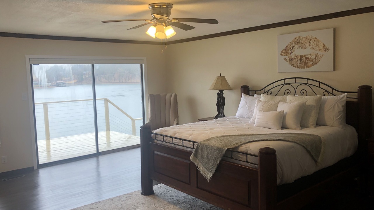 Photo of Bedroom in Piney