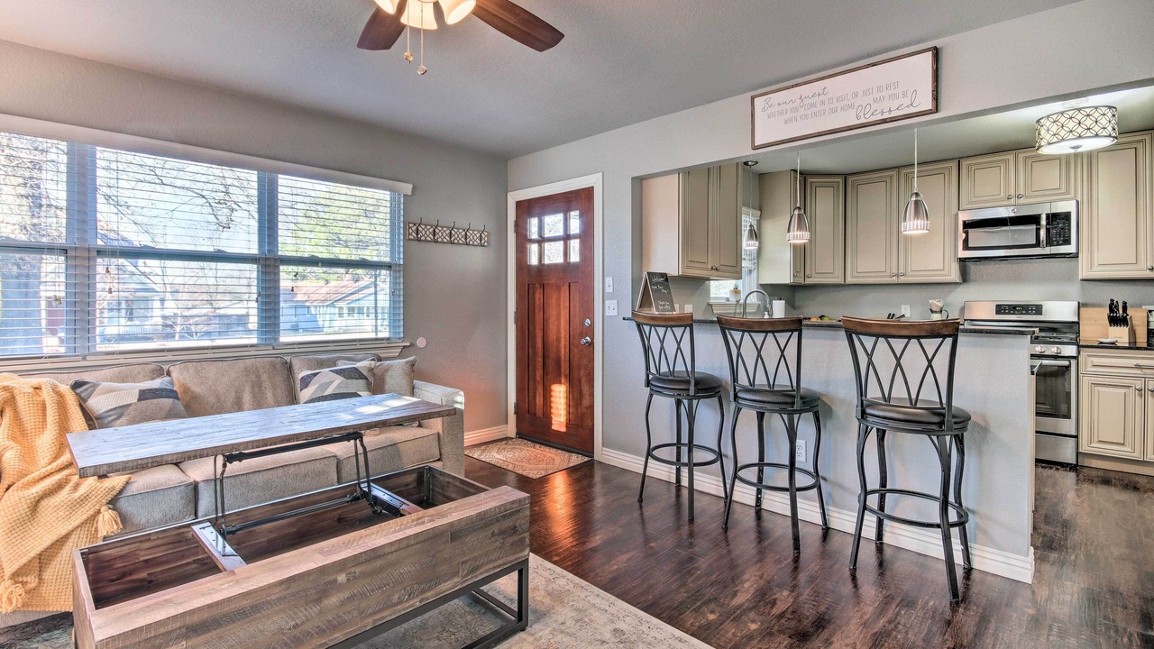 Photo of Bedroom in Downtown